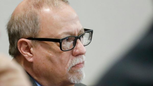 Defendant Gregory McMichael looks on during his trial along with and his son, Travis McMichael, and a neighbor, William Roddie Bryan, in the February 2020 slaying of 25-year-old Ahmaud Arbery, on Nov. 19, 2021, at the Glynn County Courthouse in Brunswick, Ga. - Sputnik International