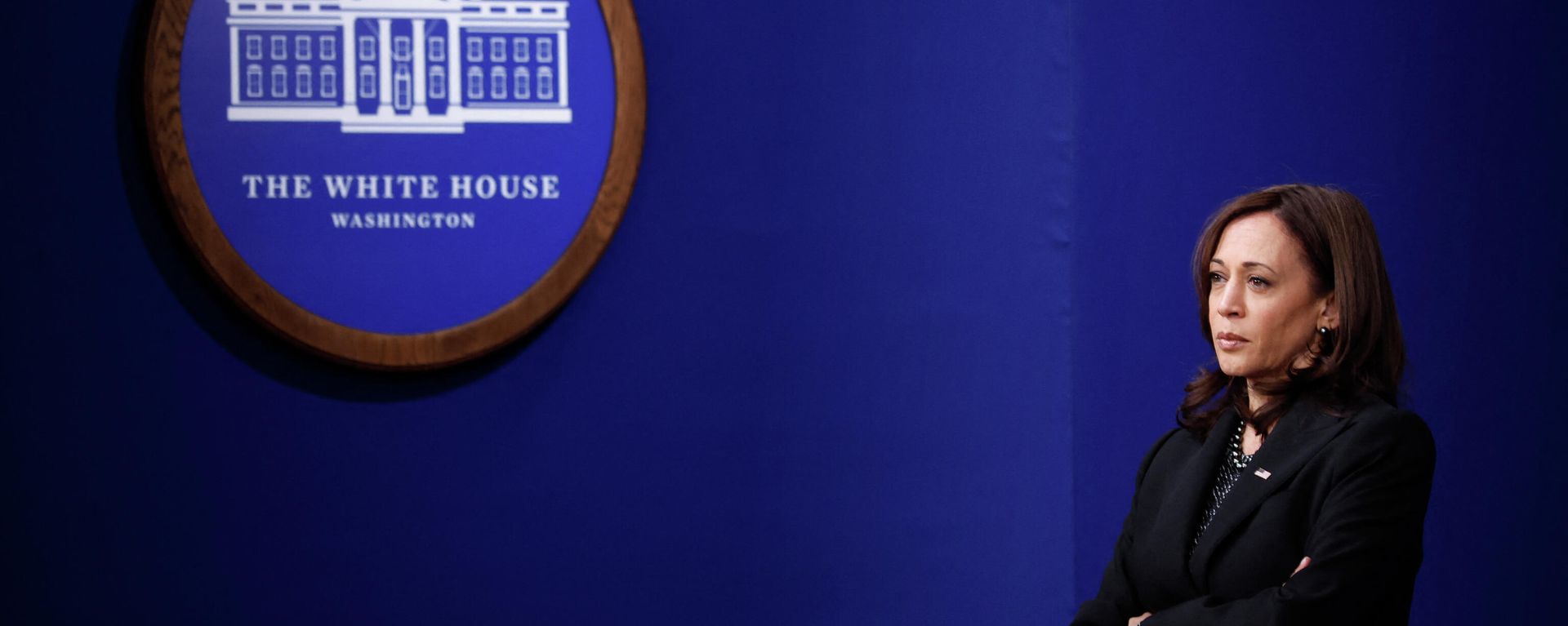 U.S. Vice President Kamala Harris prepares to deliver remarks on Martin Luther King Jr. Day from the South Court Auditorium in the Eisenhower Executive Office Building on January 17, 2022 in Washington, DC - Sputnik International, 1920, 04.02.2022