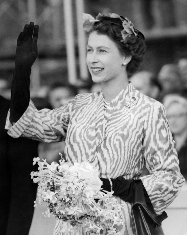 The young princess, whom the family called Lilibet, was described by her cousin Margaret Rhodes as "jolly little girl, but fundamentally sensible and well behaved". - Sputnik International
