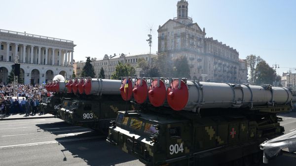 Ukrainian S-300V1 at a parade in Kiev. File photo. - Sputnik International