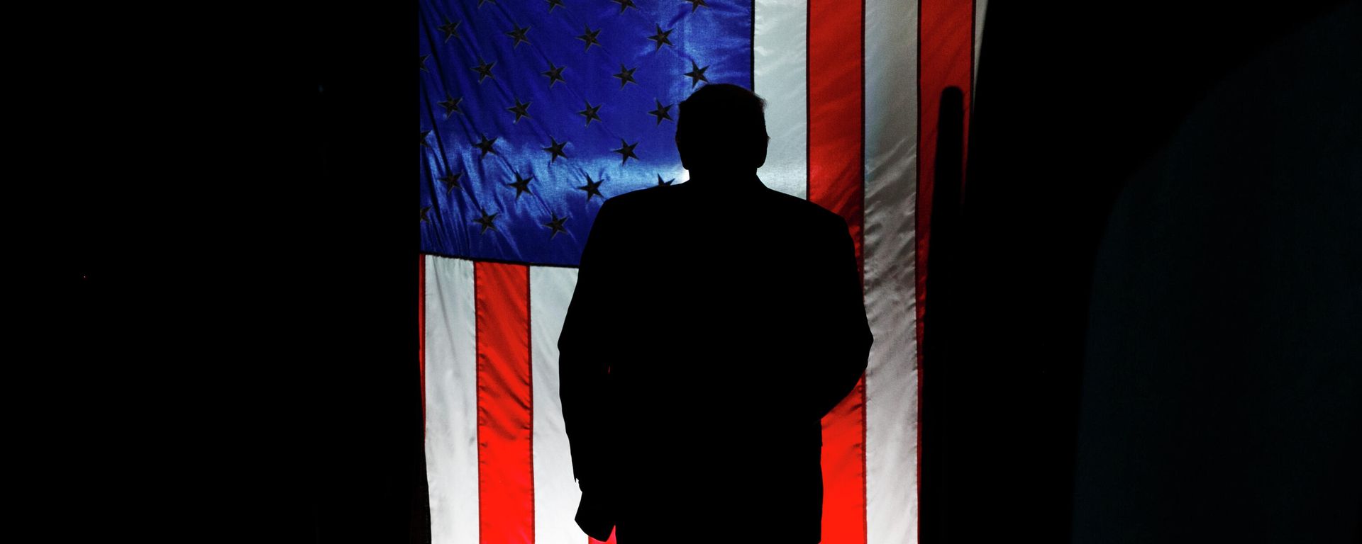 In this Feb. 28, 2020, file photo President Donald Trump arrives in North Charleston, S.C., for a campaign rally. The president and his allies are dusting off the playbook that helped defeat Hillary Clinton, reviving it in recent days as they try to frame 2020 as an election between a dishonest establishment politician and a political outsider being targeted for taking on the system. - Sputnik International, 1920, 29.04.2023