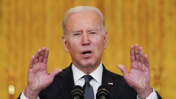 U.S. President Joe Biden gestures as he speaks about the situation in Russia and Ukraine from the White House in Washington, U.S., February 15, 2022. - Sputnik International