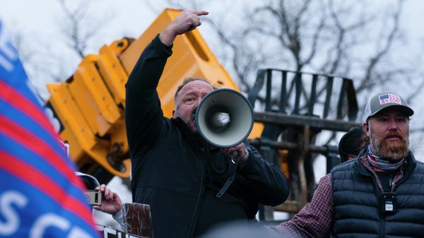 Alex Jones speaks on the East Front of the U.S. Capitol Wednesday, Jan. 6, 2021, in Washington, as rioters breach the Capitol - Sputnik International