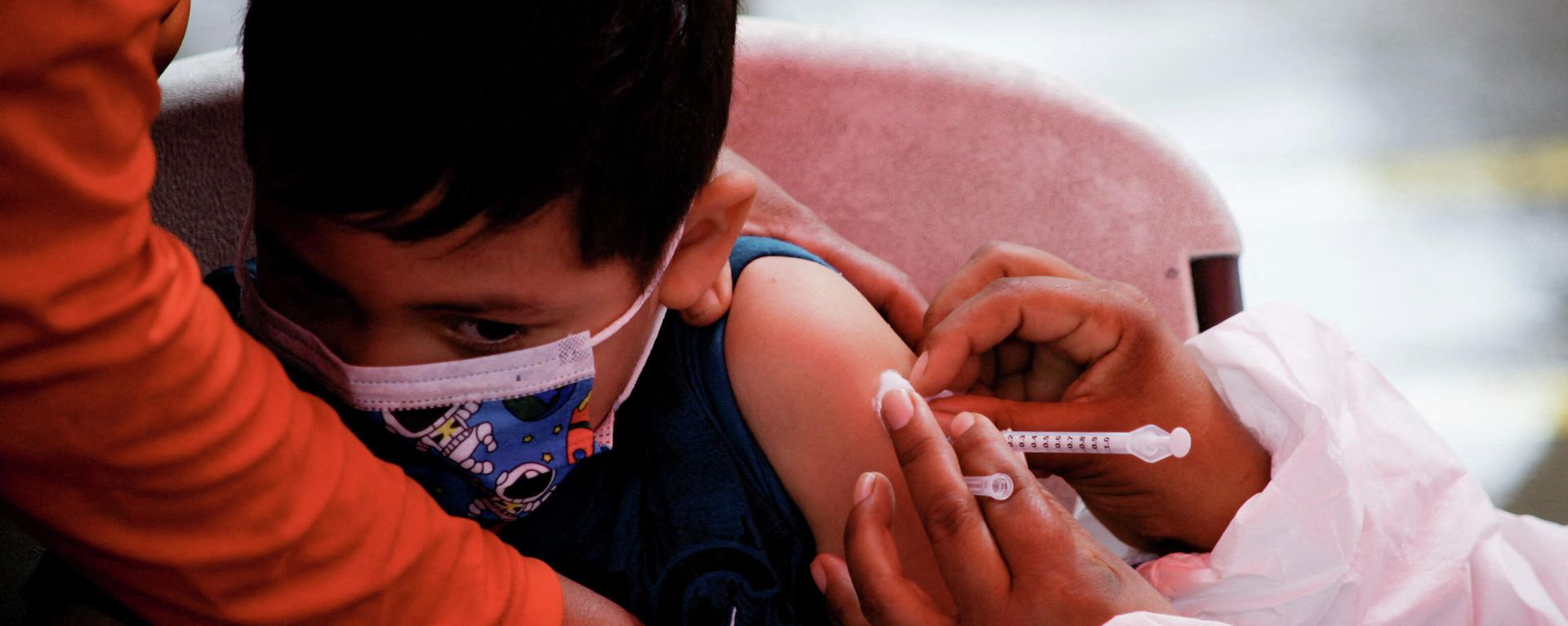 Honduras vaccinate children aged 5-11 for COVID-19, in Tegucigalpa - Sputnik International, 1920, 16.02.2022