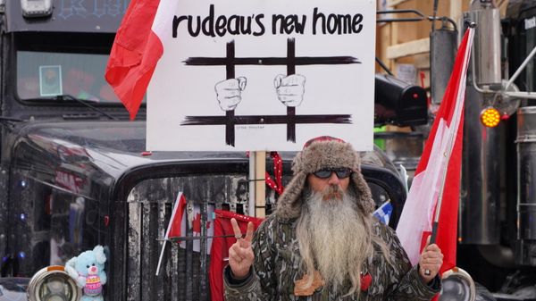 Ottawa protests against the COVID-19 vaccine mandates - Sputnik International
