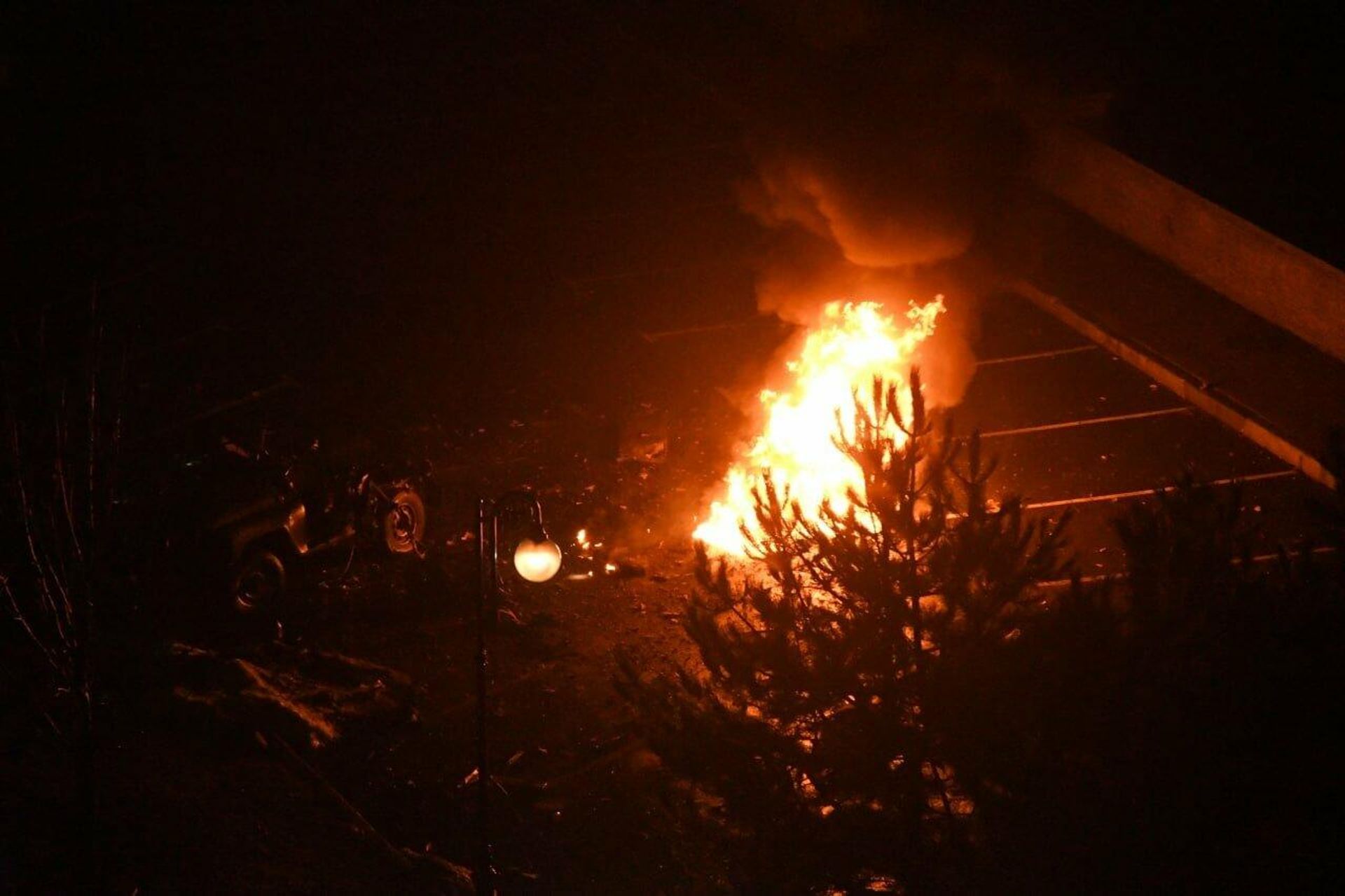 Car bombing in central Donetsk, Donetsk People's Republic. Friday 18 February, 2022. - Sputnik International, 1920, 24.02.2022
