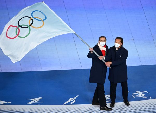 Mayor of Milan Giuseppe Sala and Mayor of Cortina d’Ampezzo Gianpietro Ghedina (R) at the closing ceremony of the 2022 Winter Olympics in Beijing. Mayor of Milan Giuseppe Sala and Mayor of Cortina d’Ampezzo Gianpietro Ghedina (R) at the closing ceremony of the 2022 Winter Olympics in Beijing. - Sputnik International