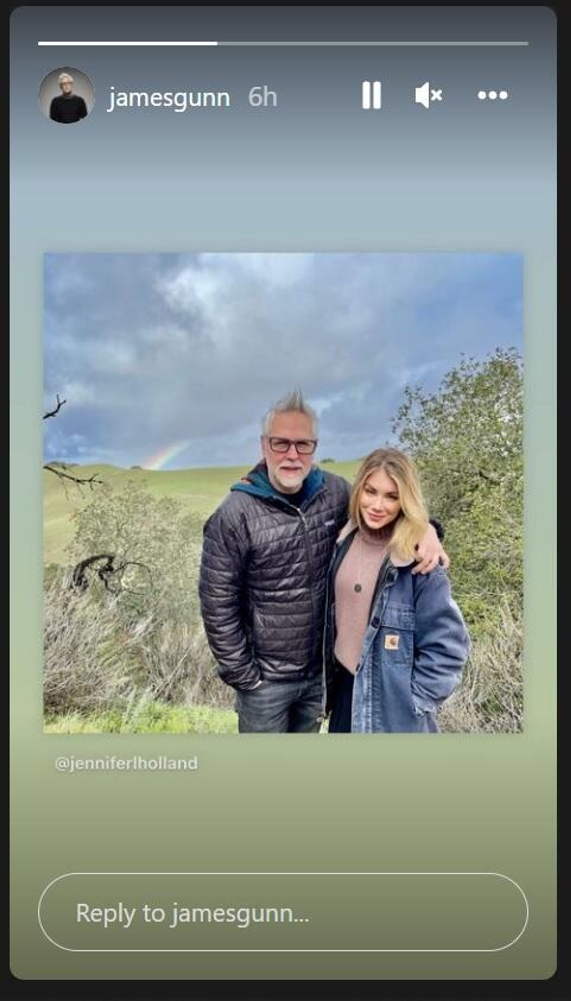 Hollywood actress Jennifer Holland Engaged to Guardians of the Galaxy director James Gunn  - Sputnik International, 1920, 21.02.2022