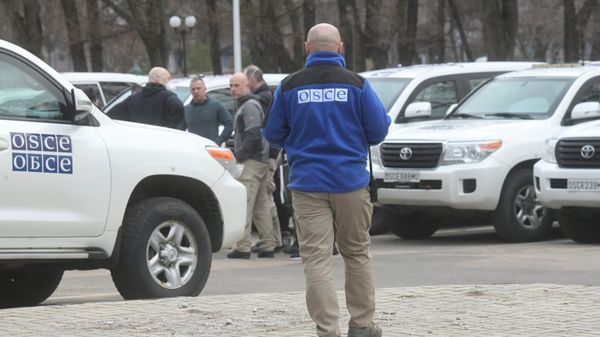 Representatives of the OSCE monitoring mission in Donetsk - Sputnik International