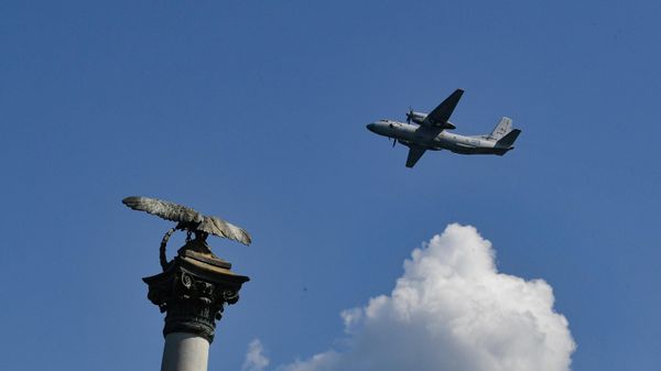 An An-26 aircraft of the Russian Navy during the air part of the Main Naval Parade in honor of Navy Day in Sevastopol. - Sputnik International