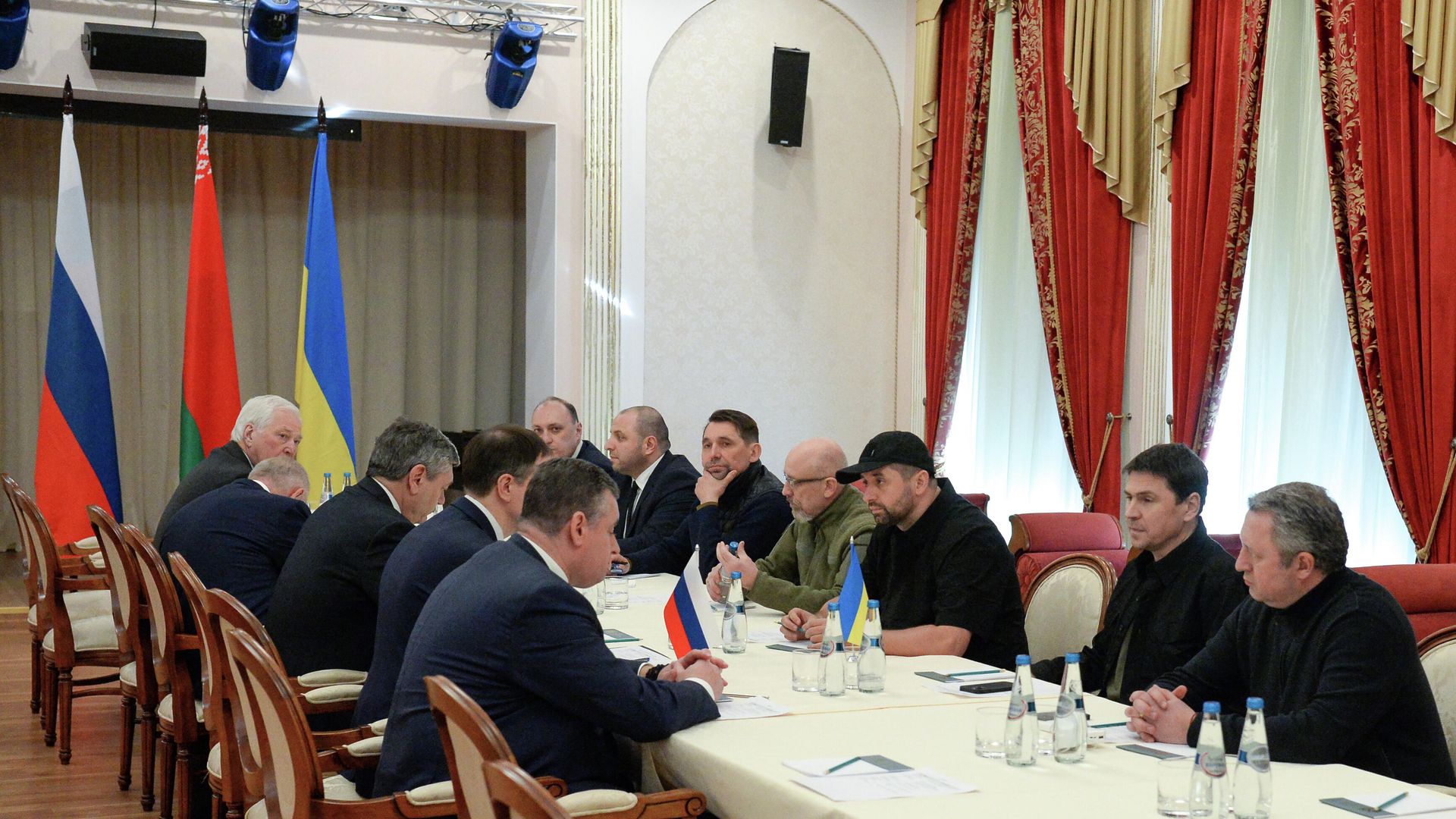 Russian-Ukrainian talks in Belarus aimed at resolving the conflict between the two countries. Russian-Ukrainian talks in Belarus aimed at resolving the conflict between the two countries. - Sputnik International, 1920, 28.02.2022
