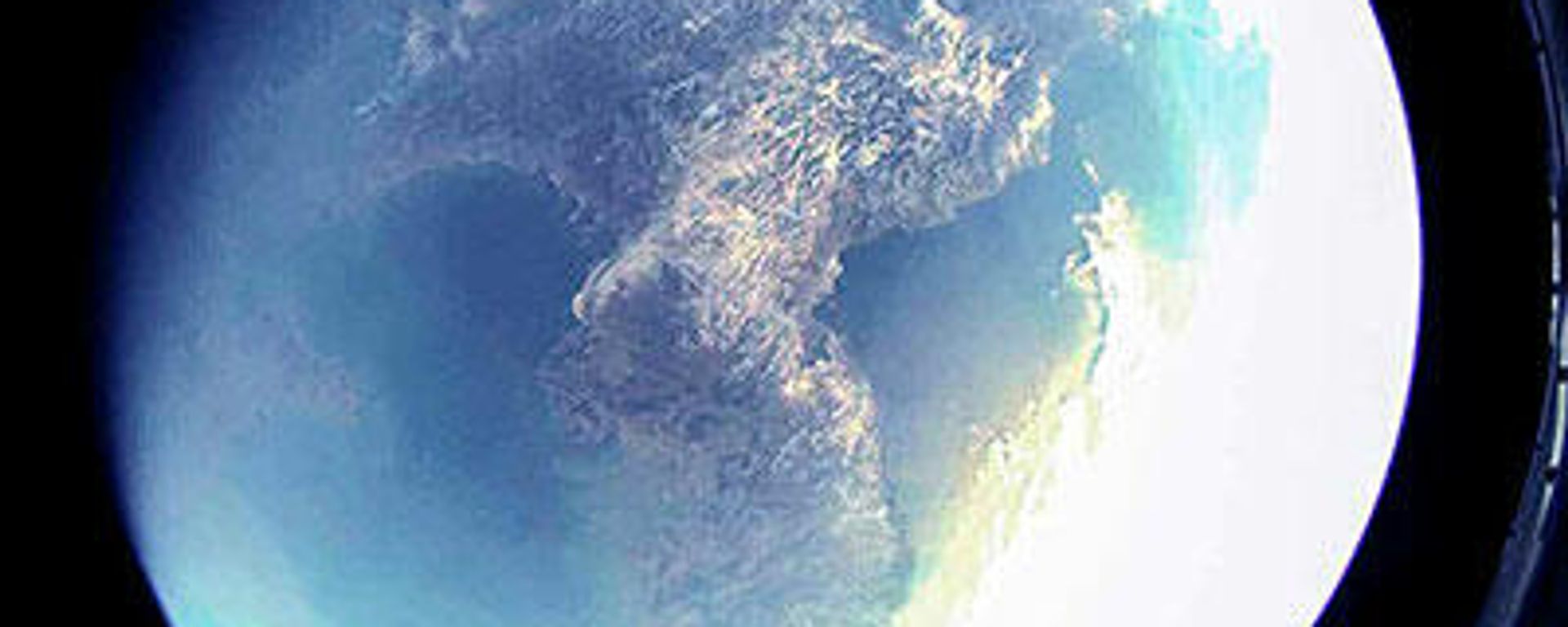 Image taken from camera aboard North Korean rocket conducting satellite test. - Sputnik International, 1920, 01.04.2024