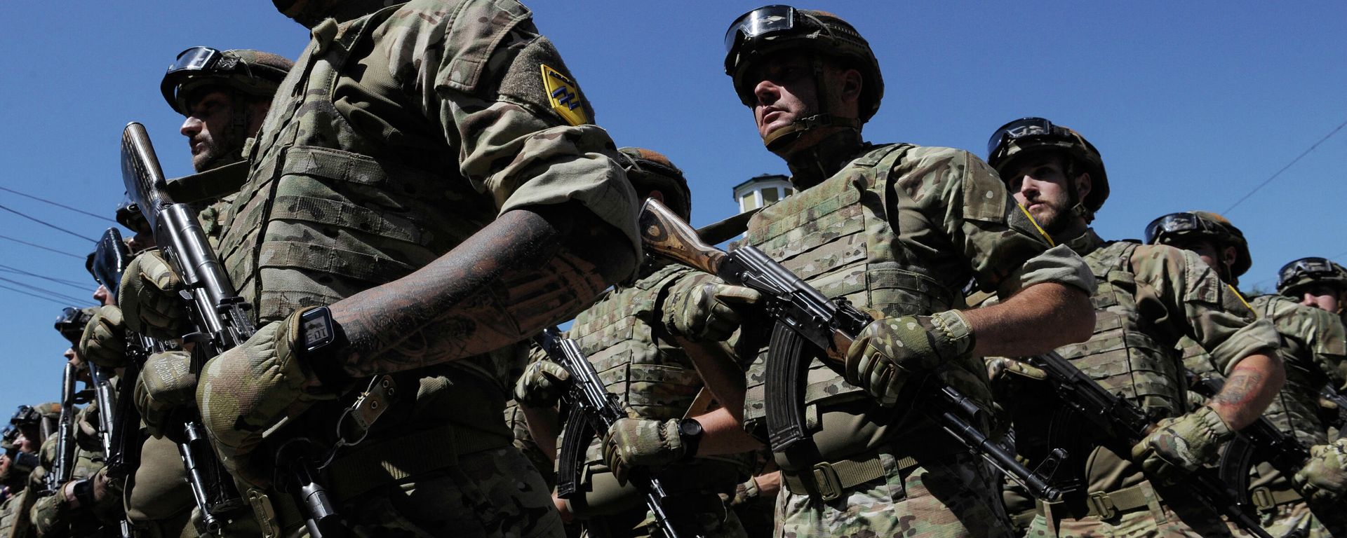 Servicemen of the Azov regiment take part in a parade on June 15, 2019 in Mariupol.  - Sputnik International, 1920, 31.03.2022