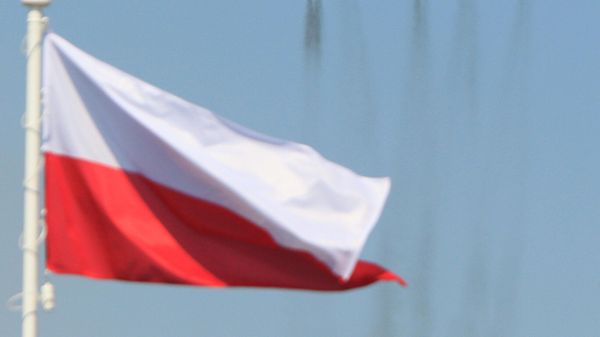 Polish Air Force Mig-29 aircrafts perform  during  a military parade celebrating the Polish Army Day  in Warsaw, Poland, Saturday, Aug. 15, 2015. - Sputnik International
