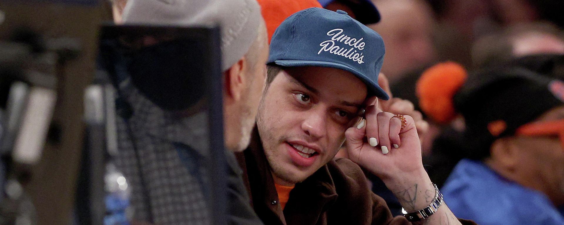 NEW YORK, NEW YORK - JANUARY 12: Actor and comedian Pete Davidson attends the game between the New York Knicks and the Dallas Mavericks at Madison Square Garden on January 12, 2022 in New York City. NEW YORK, NEW YORK - JANUARY 12: Actor and comedian Pete Davidson attends the game between the New York Knicks and the Dallas Mavericks at Madison Square Garden on January 12, 2022 in New York City. - Sputnik International, 1920, 06.03.2022