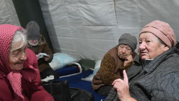 Refugees who fled from the territory controlled by Ukrainian forces near Mariupol, at a temporary shelter in are controlled by Donetsk People's Republic forces. - Sputnik International