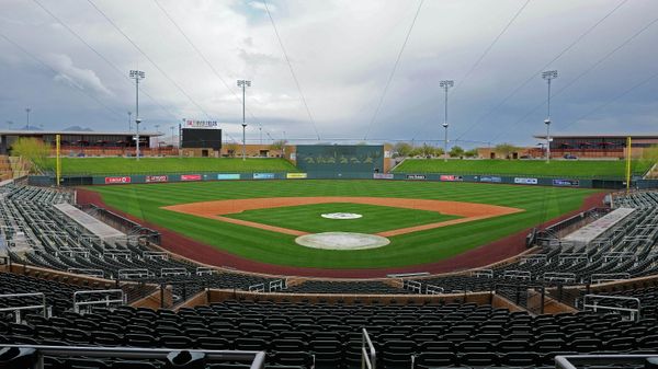  Salt River Fields Spring Training Facility  - Sputnik International