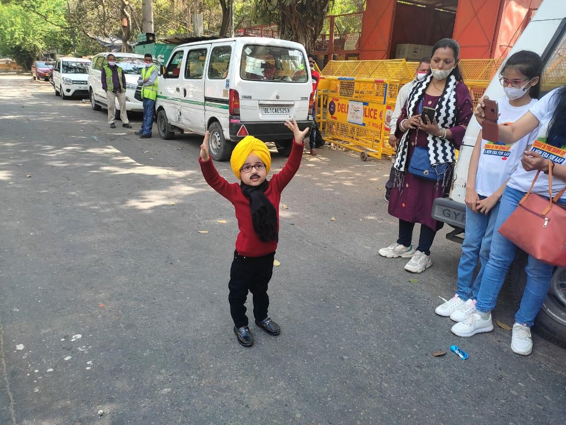 Aam Aadmi Party Celebrating Outside Party Office In New Delhi  - Sputnik International, 1920, 10.03.2022