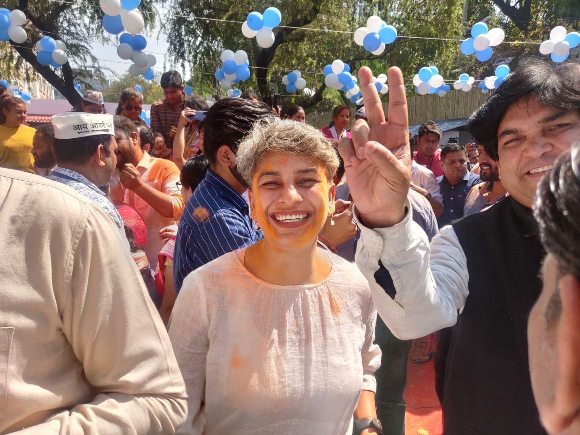 Aam Aadmi Party Celebrating Outside Party Office In New Delhi  - Sputnik International, 1920, 10.03.2022