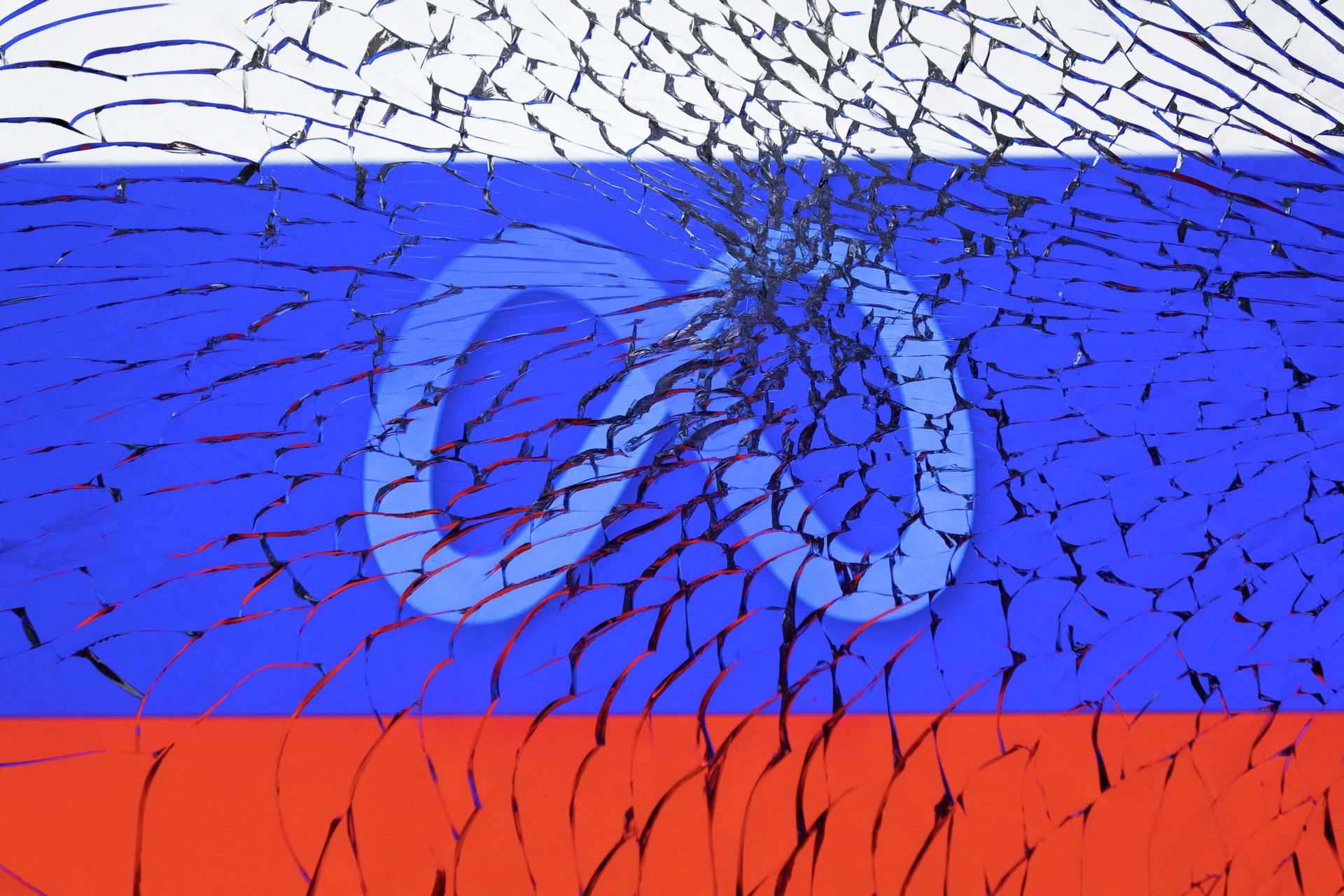 Meta logo and Russian flag are seen through broken glass in this illustration taken March 1, 2022. - Sputnik International, 1920, 11.03.2022