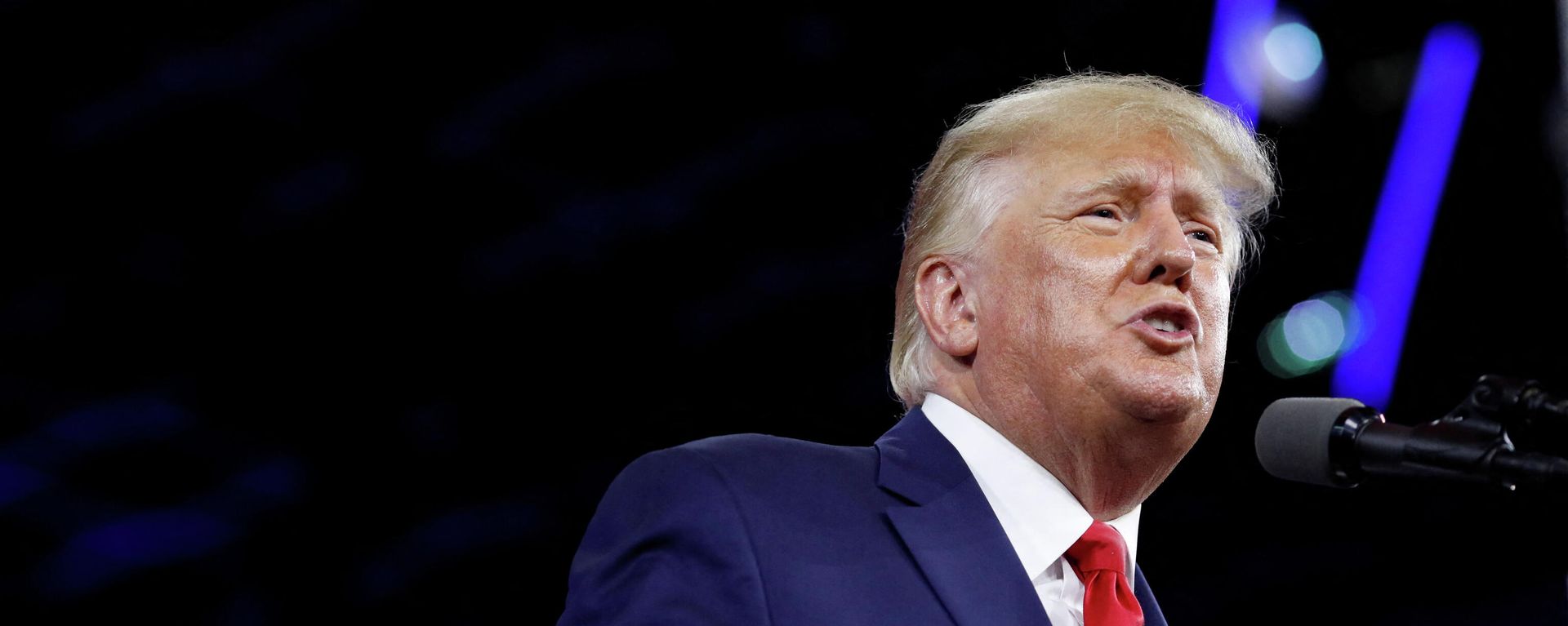 Former U.S. President Donald Trump gestures as he speaks during the Conservative Political Action Conference (CPAC) in Orlando, Florida, U.S. February 26, 2022. REUTERS/Marco Bello - Sputnik International, 1920, 12.03.2022