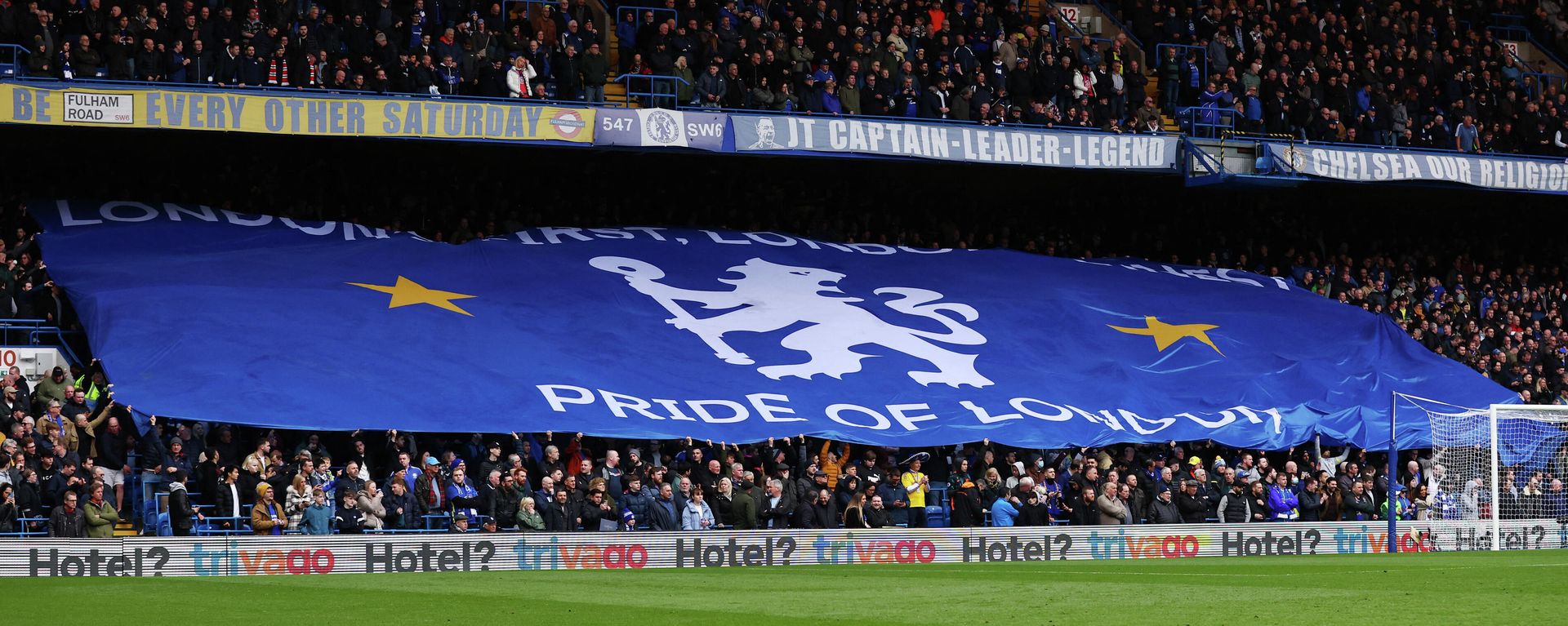 General view of a Chelsea banner inside the stadium before the match - Sputnik International, 1920, 15.03.2022