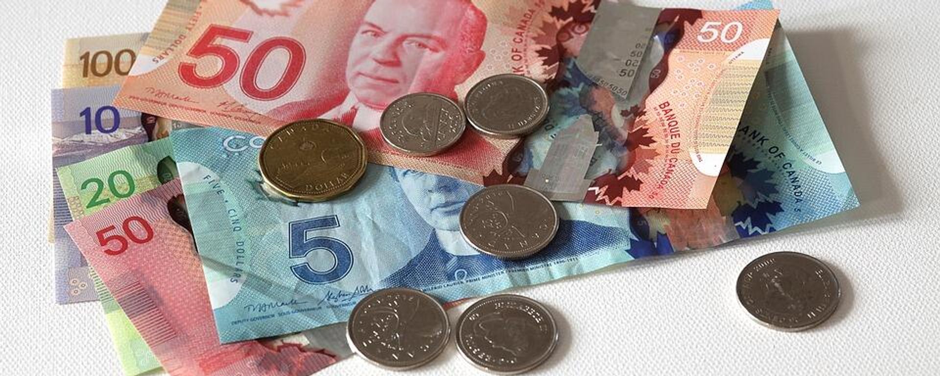 Canadian dollars - Sputnik International, 1920, 16.03.2022