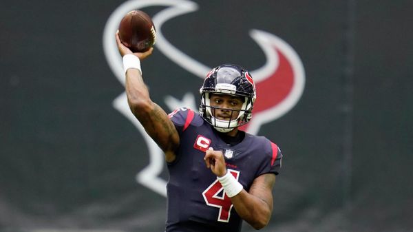 In this Dec. 27, 2020, file photo, Houston Texans quarterback Deshaun Watson throws a pass during an NFL football game against the Cincinnati Bengals in Houston. A person familiar with the decision tells AP quarterback Deshaun Watson has changed his mind and will accept a trade to the Cleveland Browns, Friday, March 18, 2022. In this Dec. 27, 2020, file photo, Houston Texans quarterback Deshaun Watson throws a pass during an NFL football game against the Cincinnati Bengals in Houston. A person familiar with the decision tells AP quarterback Deshaun Watson has changed his mind and will accept a trade to the Cleveland Browns, Friday, March 18, 2022. - Sputnik International