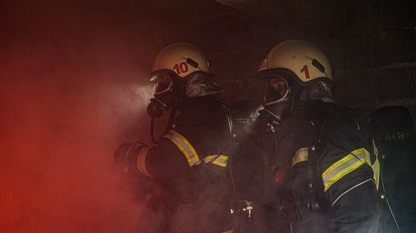  Firefighters  - Sputnik International