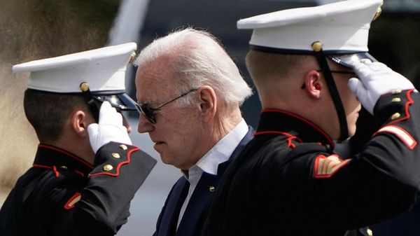 U.S. President Joe Biden and U.S. first lady Jill Biden board Marine One as they depart for Washington, DC from Rehoboth Beach, Delaware, U.S., March 20, 2022. - Sputnik International