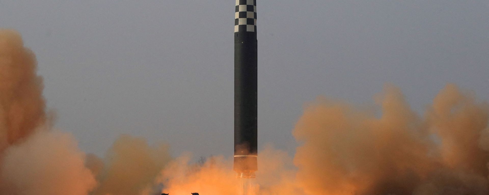 General view during the test firing of what state media report is a North Korean new type of intercontinental ballistic missile (ICBM) in this undated photo released on March 24, 2022 by North Korea's Korean Central News Agency (KCNA).  - Sputnik International, 1920, 26.03.2022