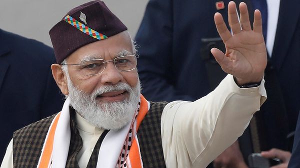 FILE PHOTO: India's Prime Minister Narendra Modi waves towards the crowd as he leaves after the Republic Day parade in New Delhi, India, January 26, 2022. - Sputnik International