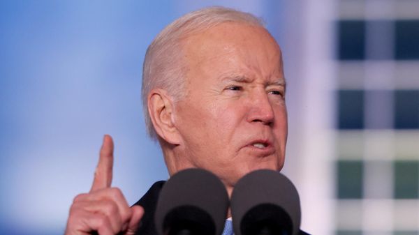 U.S. President Joe Biden speaks during an event at the Royal Castle, amid Russia's invasion of Ukraine, in Warsaw, Poland March 26, 2022. REUTERS/Evelyn Hockstein - Sputnik International