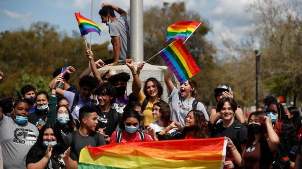 Hillsborough High School students protest a Republican-backed bill dubbed the Don't Say Gay that would prohibit classroom discussion of sexual orientation and gender identity, a measure Democrats denounced as being anti-LGBTQ, in Tampa, Florida, U.S., March 3, 2022 - Sputnik International
