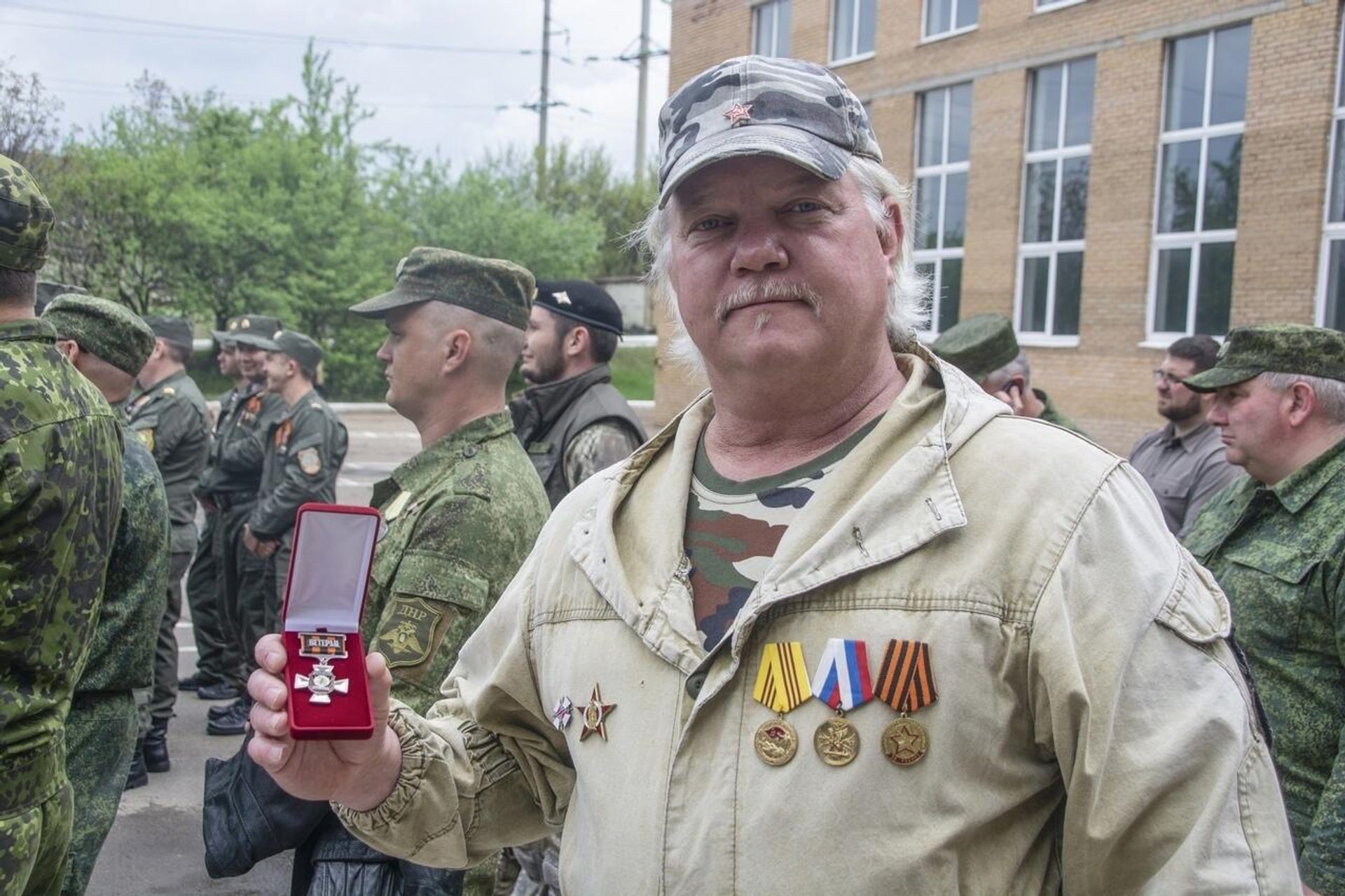 Russell Bentley, a volunteer fighter and blogger from the US in Donetsk People's Republic Russell Bentley, a volunteer fighter and blogger from the US in Donetsk People's Republic - Sputnik International, 1920, 31.03.2022