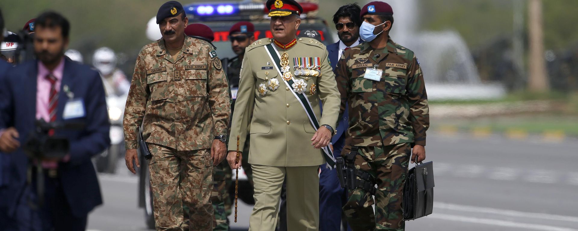 Pakistan's Army Chief General Qamar Javed Bajwa attends a military parade to mark Pakistan National Day in Islamabad, Pakistan, Wednesday, March 23, 2022. Pakistan's Army Chief General Qamar Javed Bajwa attends a military parade to mark Pakistan National Day in Islamabad, Pakistan, Wednesday, March 23, 2022. - Sputnik International, 1920, 16.11.2022