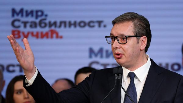 Serbian President and presidential candidate Aleksandar Vucic speaks after the results of the presidential election, in Belgrade, Serbia, April 3, 2022. - Sputnik International