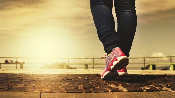 Walking Walking - Sputnik International