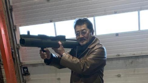 A photograph of alleged Yakuza leader Takeshi Ebisawa handling a rocket launcher - Sputnik International