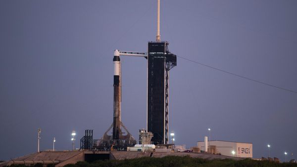 This handout image courtesy of NASA shows SpaceX Falcon 9 rocket with the company's Crew Dragon spacecraft aboard is seen on the launch pad at Launch Complex 39A as preparations continue for Axiom Mission 1 (Ax-1), April 7, 2022, at NASA’s Kennedy Space Center in Florida. - Sputnik International