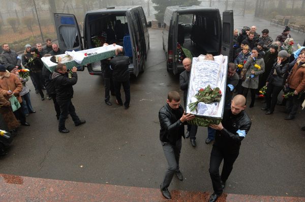 7 November 2014. Funeral for Donetsk children killed in a school shelling. - Sputnik International