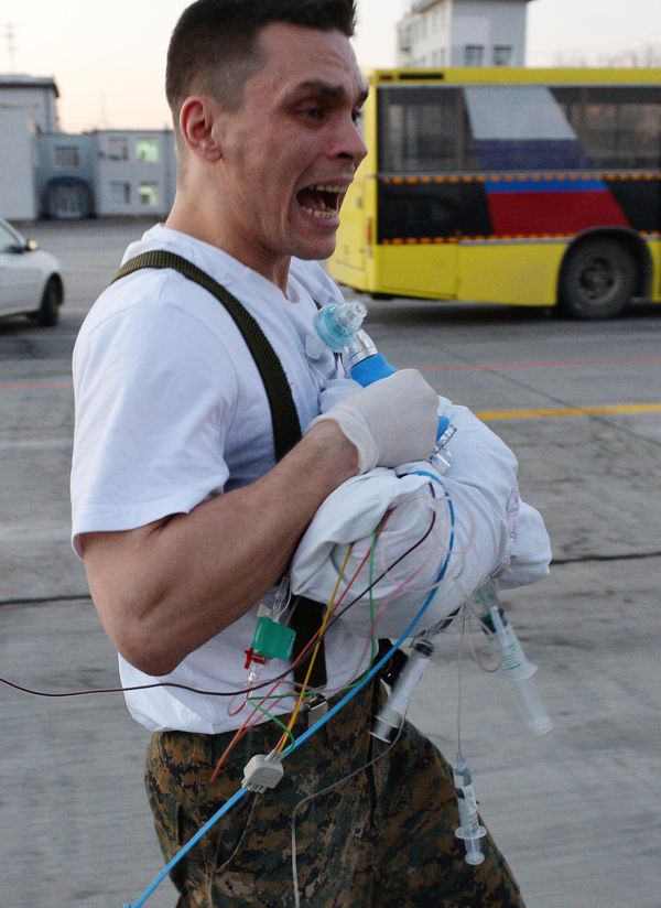 Children in need of urgent medical treatment were evacuated to Russia. Almost 500 seriously ill children from the DPR and LPR during the conflict in Donbass received help from the director of the "Fair Aid" foundation, Elizaveta Glinka, better known as Dr Liza. - Sputnik International