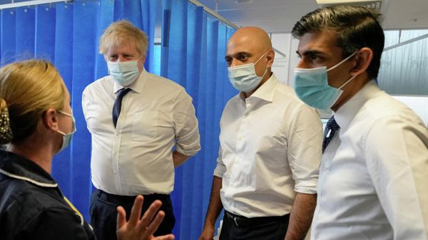 British PM Johnson, Chancellor of the Exchequer Sunak and Health Secretary Javid visit New Queen Elizabeth II Hospital British PM Johnson, Chancellor of the Exchequer Sunak and Health Secretary Javid visit New Queen Elizabeth II Hospital - Sputnik International