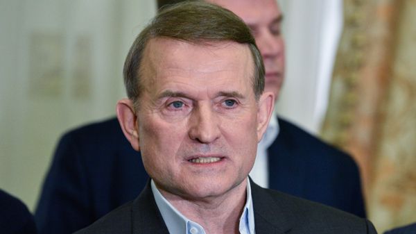 Chairman of the political council of the Opposition Platform - For Life party Viktor Medvedchuk after a meeting of the Kiev Court of Appeal. - Sputnik International