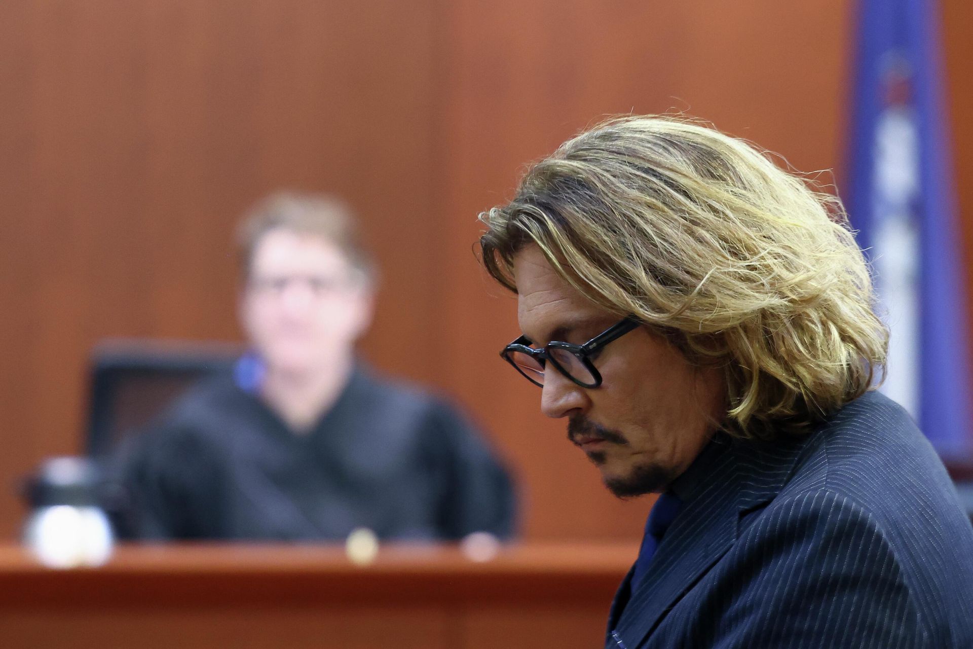 Actor Johnny Depp attends his defamation trial against his ex-wife Amber Heard at the Fairfax County Circuit Courthouse in Fairfax, Virginia, on April 13, 2022 - Sputnik International, 1920, 04.05.2022