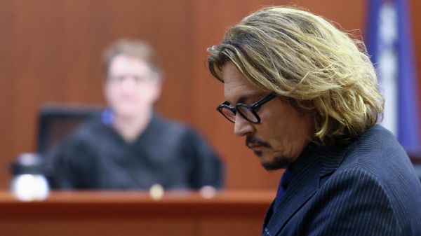 Actor Johnny Depp attends his defamation trial against his ex-wife Amber Heard at the Fairfax County Circuit Courthouse in Fairfax, Virginia, on April 13, 2022 - Sputnik International