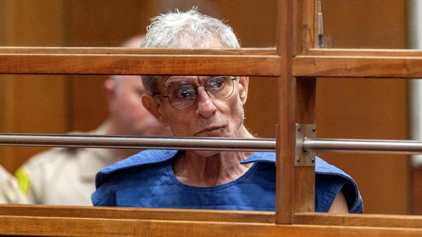 FILE - In this Sept. 19, 2019 photo, Ed Buck appears in Los Angeles Superior Court in Los Angeles. A wealthy California Democratic donor convicted of injecting two men with lethal doses of drugs faces a sentence of life in prison. Ed Buck will learn his fate Thursday, April 14, 2022, in a Los Angeles courtroom where a jury concluded his fetish turned fatal.  - Sputnik International