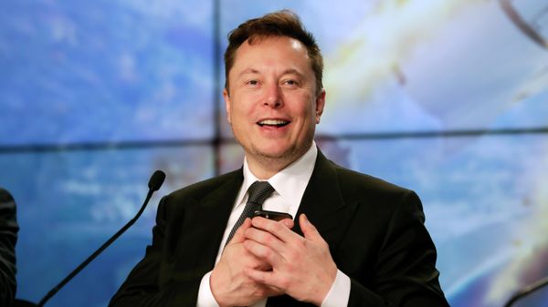 Elon Musk founder, CEO, and chief engineer/designer of SpaceX speaks during a news conference after a Falcon 9 SpaceX rocket test flight at the Kennedy Space Center in Cape Canaveral, Fla, Jan. 19, 2020. - Sputnik International