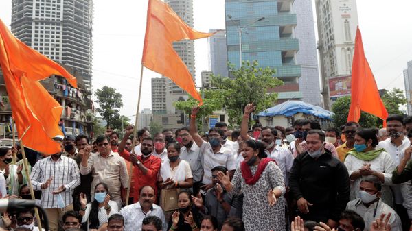 Shiv Sena party workers shout slogans during a state-wide strike in Maharashtra against last week’s violence in Uttar Pradesh state in Mumbai, India, Monday, Oct. 11, 2021. Four farmers died last week when a car owned a junior minister in Prime Minister Narendra Modi’s government ran over a group of protesting farmers in Lakhimpur Kheri, a town in Uttar Pradesh state. Shiv Sena party workers shout slogans during a state-wide strike in Maharashtra against last week’s violence in Uttar Pradesh state in Mumbai, India, Monday, Oct. 11, 2021. Four farmers died last week when a car owned a junior minister in Prime Minister Narendra Modi’s government ran over a group of protesting farmers in Lakhimpur Kheri, a town in Uttar Pradesh state. - Sputnik International