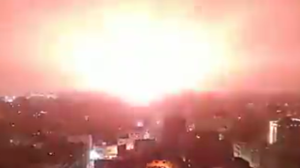 An Israeli Air Force airstrike in Gaza's Khan Yunis on April 19, 2022 - Sputnik International